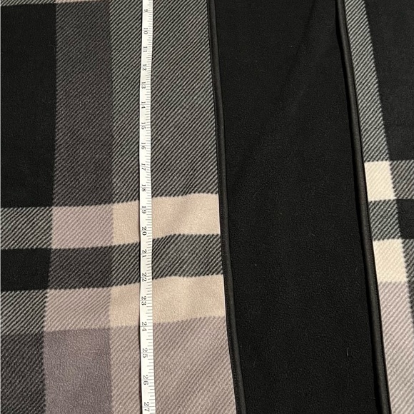 Pre-loved IKE BEHAR One Size Shrugs/ Ponco - Picture 4 of 6